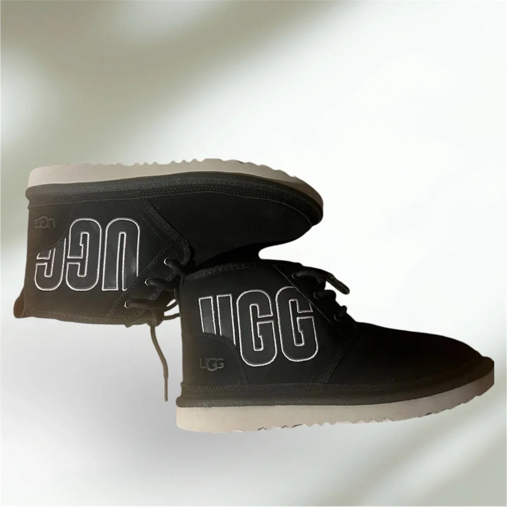 Uggs size 6 Brand new